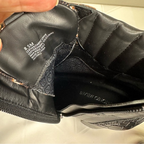 NWOB ANTONIO MELANI Women's Penn Leather and Fabric Lug Sole Boots Size 8.5 M - Picture 7 of 9